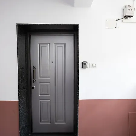 Kler-elegant Ali Demi * Tiran