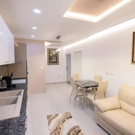 Kler-elegant Ali Demi Apartamento