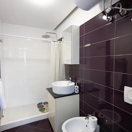 Apartment Kler-elegant Ali Demi *