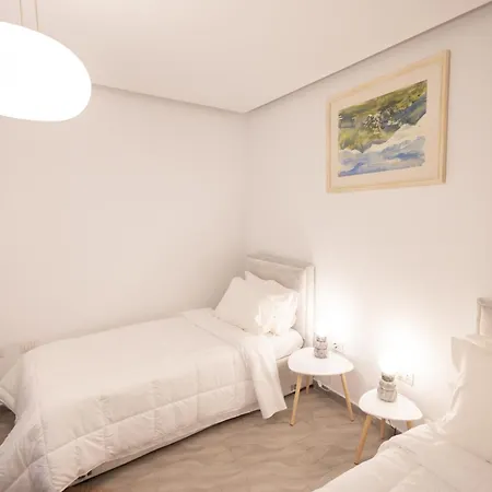 Kler-elegant Ali Demi