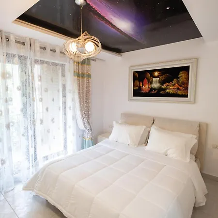 Apartamento Kler-elegant Ali Demi Tirana