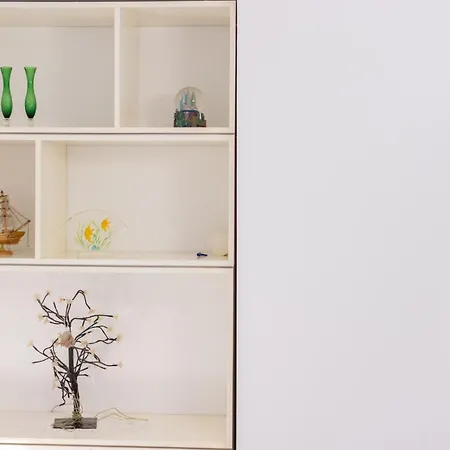Apartment Kler-elegant Ali Demi
