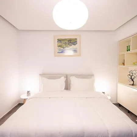 Kler-elegant Ali Demi *