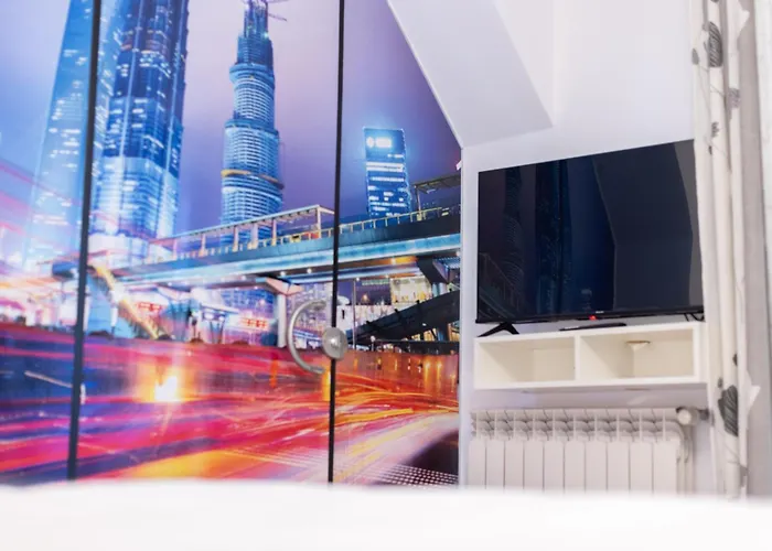 Kler-elegant Ali Demi Tirana