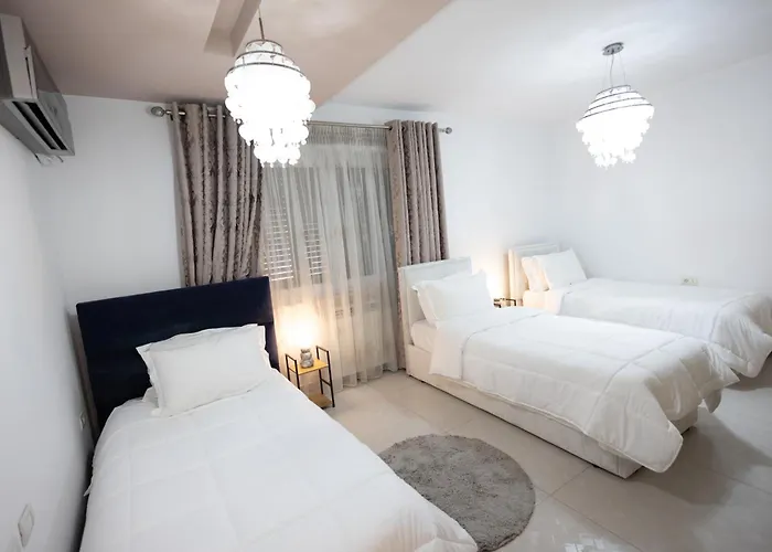 Kler-elegant Ali Demi *