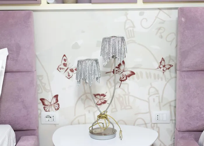 Kler-elegant Ali Demi Tirana