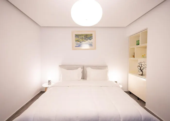 Kler-elegant Ali Demi *